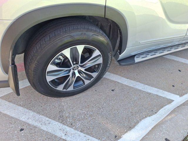 used 2022 Toyota Highlander Hybrid car, priced at $38,998