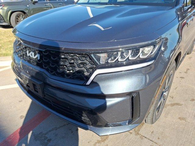 used 2023 Kia Sorento car, priced at $26,598