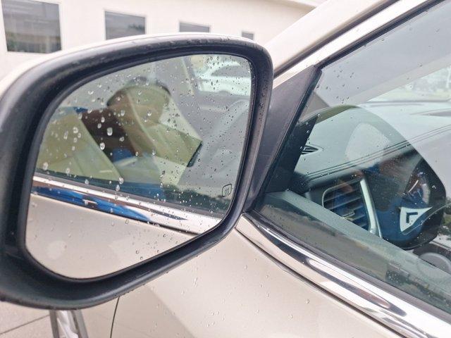 used 2015 Toyota Highlander car, priced at $16,298