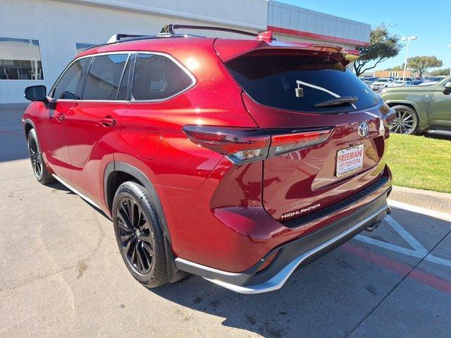 used 2024 Toyota Highlander car, priced at $45,995