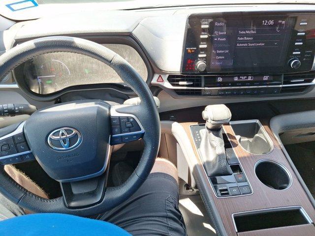 used 2022 Toyota Sienna car, priced at $35,998