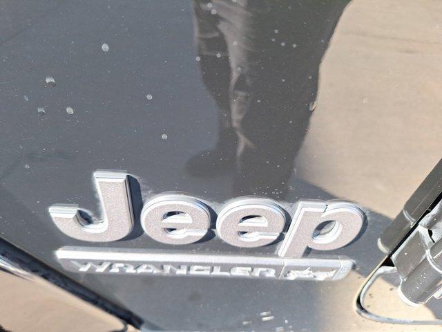 used 2021 Jeep Wrangler Unlimited car, priced at $30,398