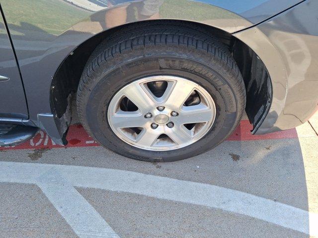 used 2006 Toyota Sienna car, priced at $7,598