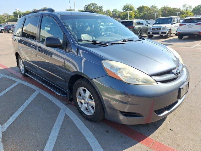 used 2006 Toyota Sienna car, priced at $7,598