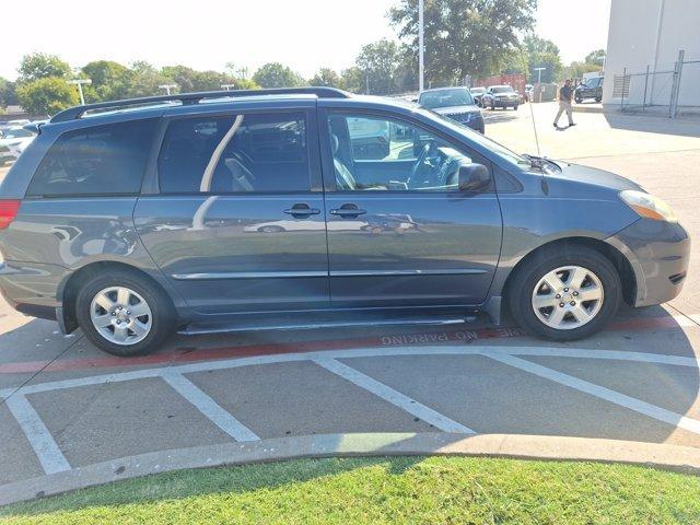 used 2006 Toyota Sienna car, priced at $7,598