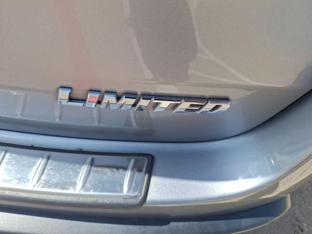 used 2016 Toyota Highlander car, priced at $19,798