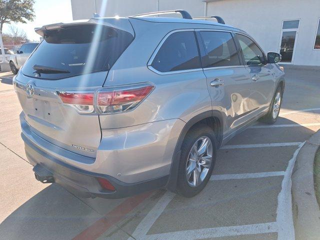 used 2016 Toyota Highlander car, priced at $21,894