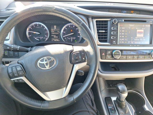 used 2016 Toyota Highlander car, priced at $21,894