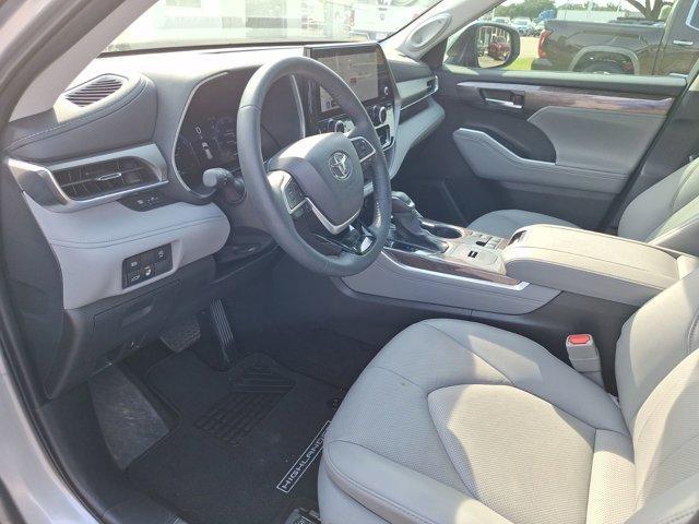 used 2024 Toyota Highlander car, priced at $51,486