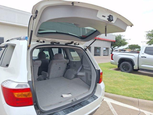 used 2009 Toyota Highlander car, priced at $9,774