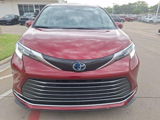 used 2024 Toyota Sienna car, priced at $54,698