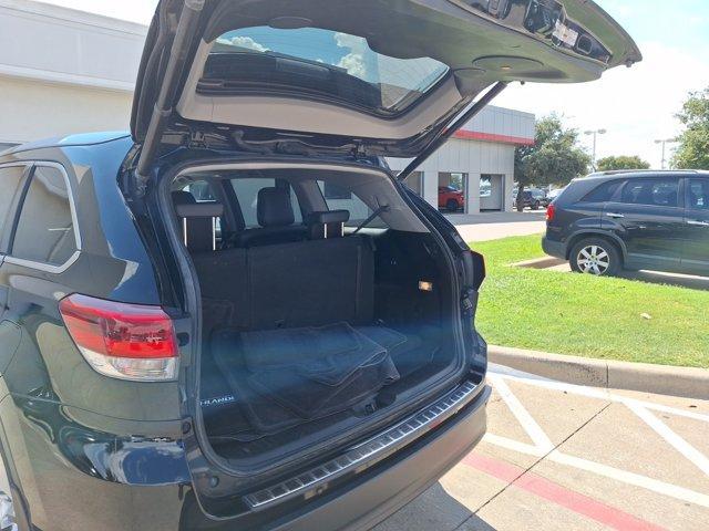 used 2017 Toyota Highlander car, priced at $27,998