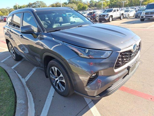 used 2023 Toyota Highlander Hybrid car, priced at $41,274