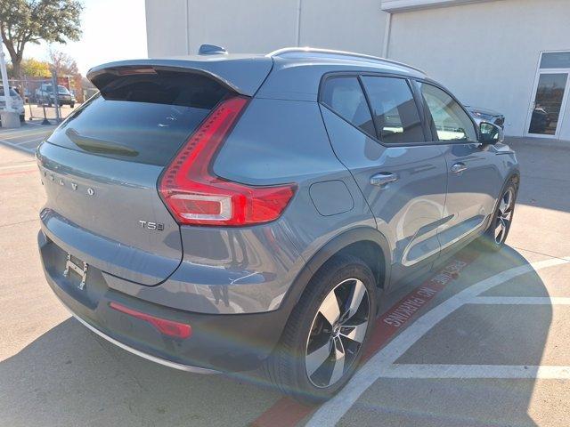 used 2020 Volvo XC40 car, priced at $26,274