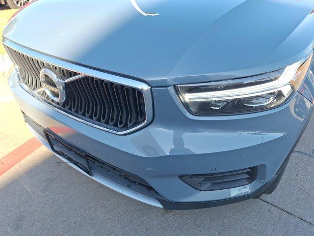 used 2020 Volvo XC40 car, priced at $26,274