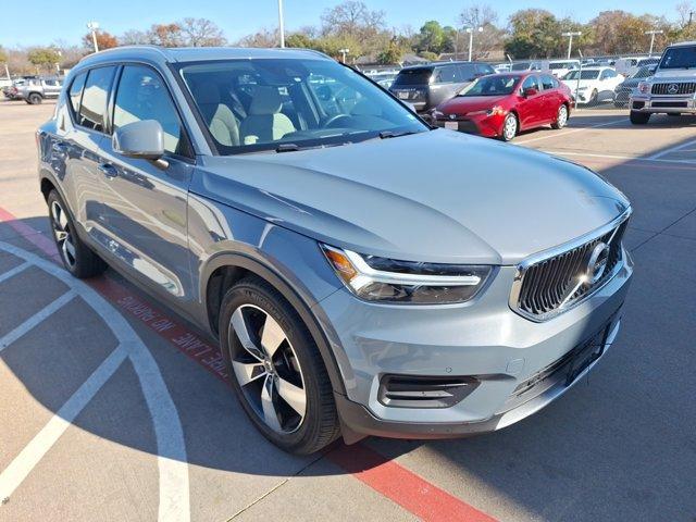 used 2020 Volvo XC40 car, priced at $26,274