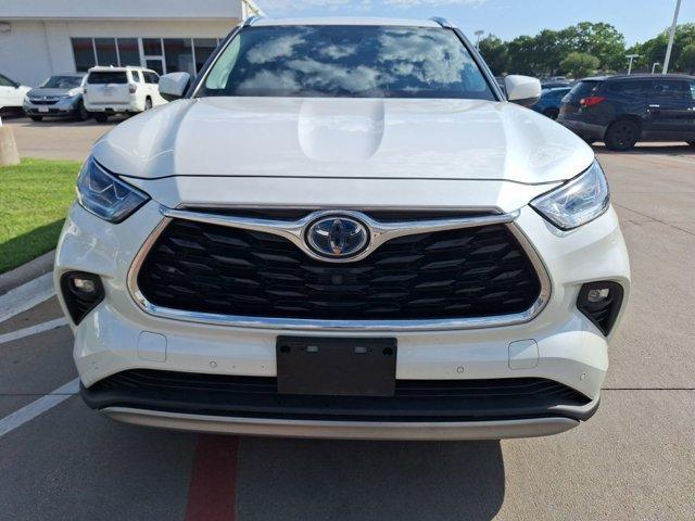 used 2020 Toyota Highlander Hybrid car, priced at $40,988