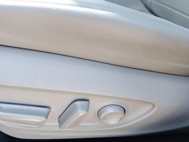 used 2023 Toyota Highlander car, priced at $37,283