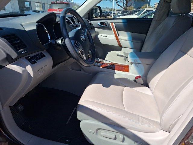 used 2013 Toyota Highlander car, priced at $19,774