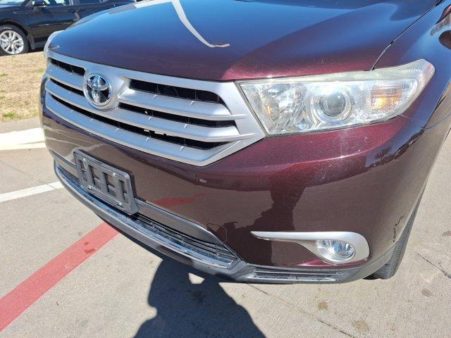 used 2013 Toyota Highlander car, priced at $19,774