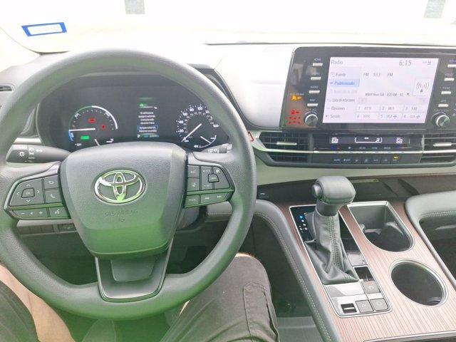 used 2023 Toyota Sienna car, priced at $41,498