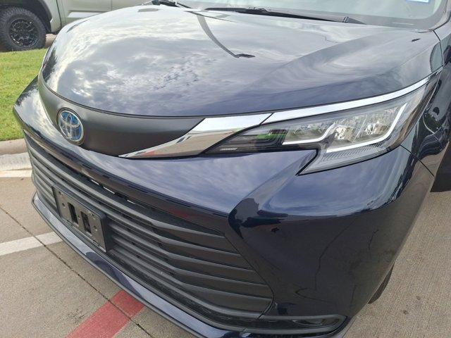 used 2023 Toyota Sienna car, priced at $39,618