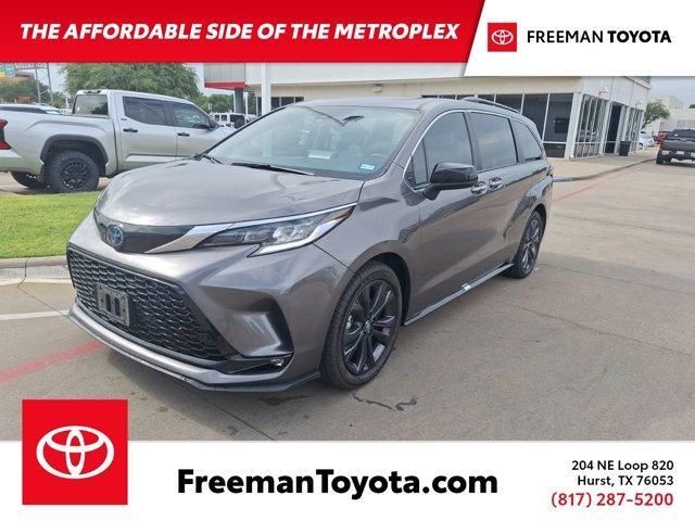 used 2022 Toyota Sienna car, priced at $42,898