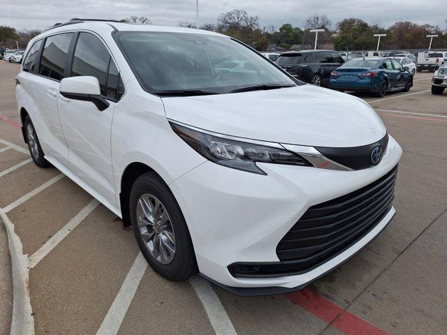 used 2025 Toyota Sienna car, priced at $44,858