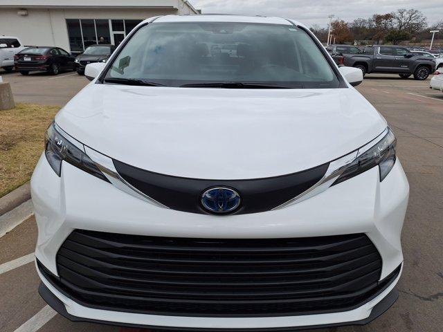 used 2025 Toyota Sienna car, priced at $44,858