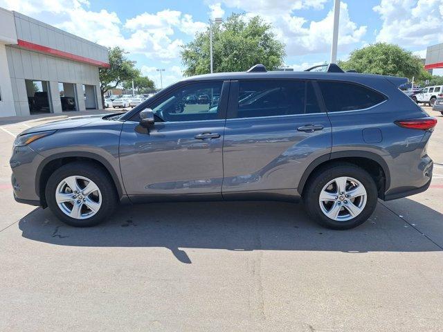 used 2023 Toyota Highlander car, priced at $32,698