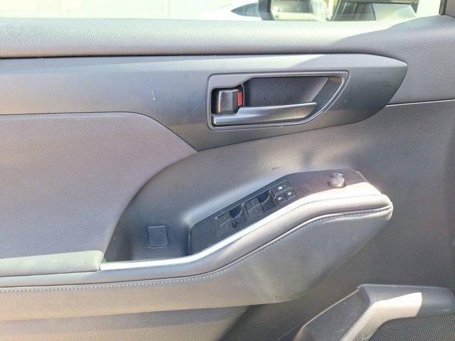 used 2023 Toyota Highlander car, priced at $32,698