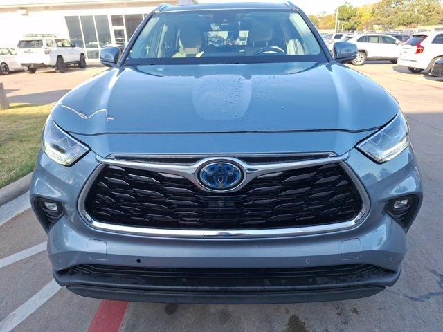 used 2022 Toyota Highlander Hybrid car, priced at $43,774