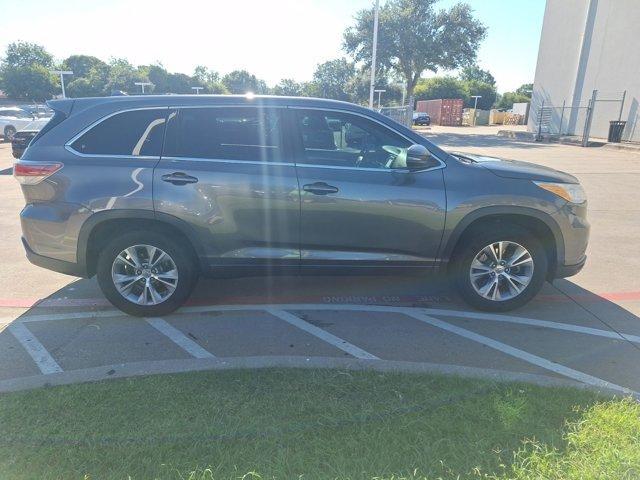 used 2014 Toyota Highlander car, priced at $14,798