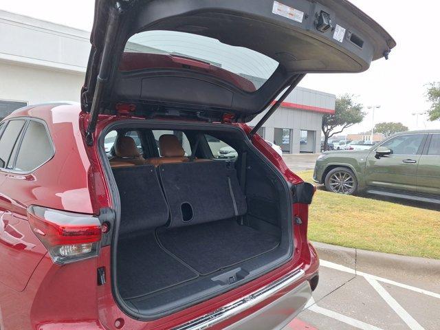 used 2022 Toyota Highlander car, priced at $42,476