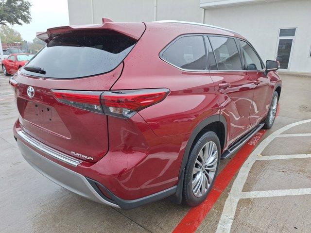 used 2022 Toyota Highlander car, priced at $42,476