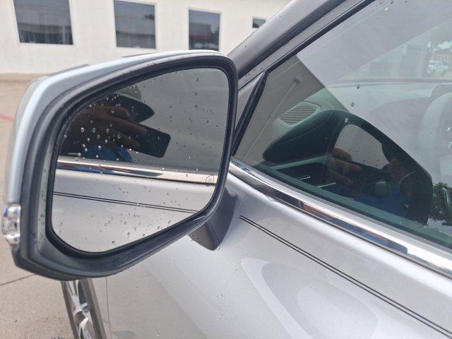used 2022 Toyota Highlander car, priced at $30,613