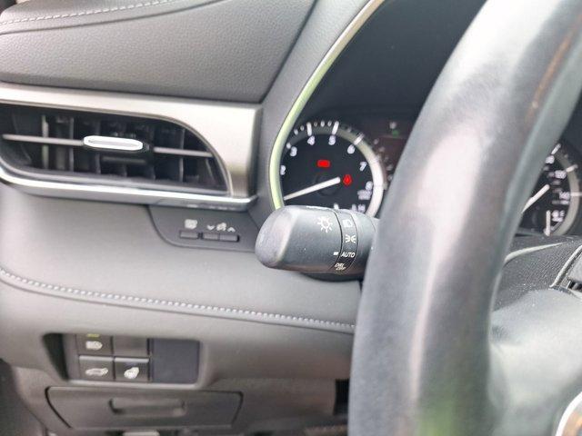 used 2021 Toyota Highlander car, priced at $36,998