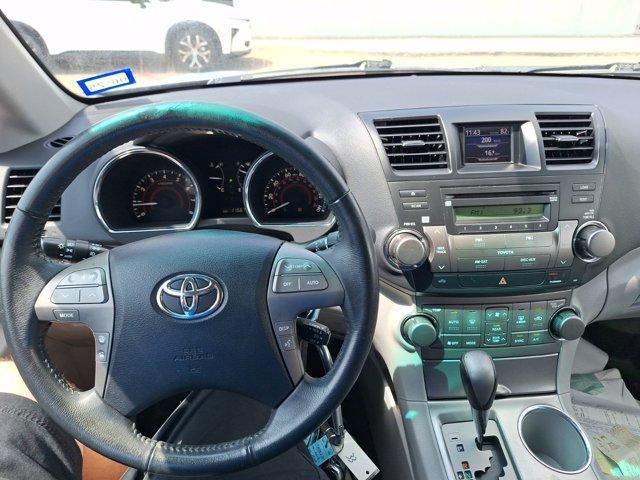 used 2009 Toyota Highlander car, priced at $11,598