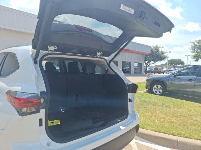 used 2021 Toyota Highlander Hybrid car, priced at $34,560