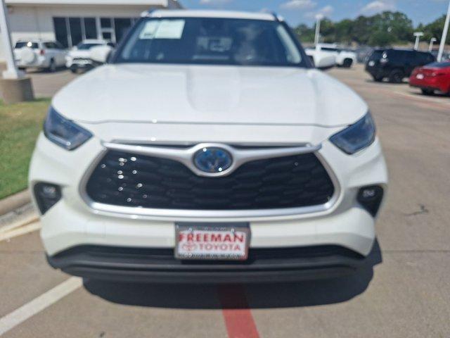 used 2021 Toyota Highlander Hybrid car, priced at $34,560