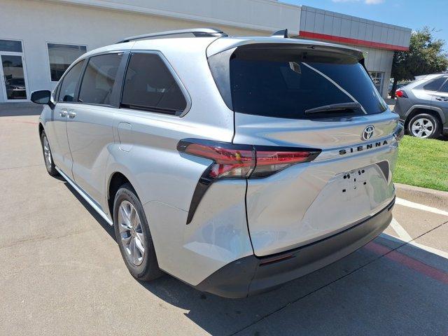 used 2022 Toyota Sienna car, priced at $39,998