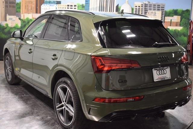 new 2025 Audi Q5 car, priced at $72,460