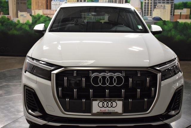 new 2025 Audi Q7 car, priced at $67,360