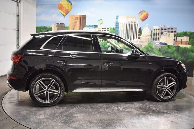 new 2025 Audi Q5 car, priced at $67,900