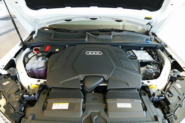 new 2025 Audi Q7 car, priced at $81,650