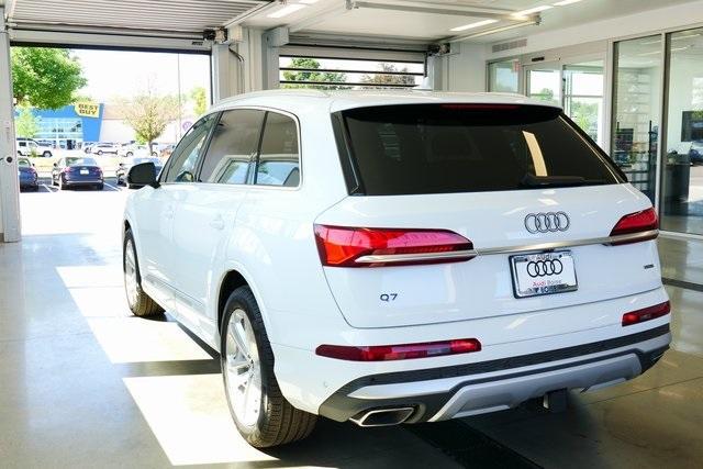 new 2025 Audi Q7 car, priced at $81,650