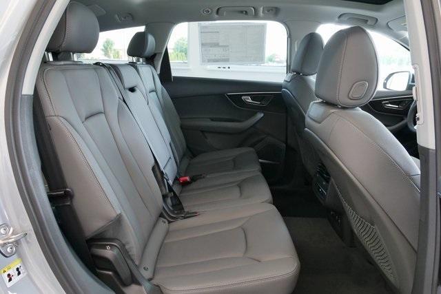 new 2025 Audi Q7 car, priced at $69,095