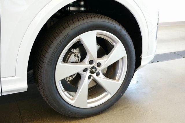 new 2025 Audi Q5 car, priced at $61,390