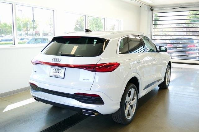 new 2025 Audi Q5 car, priced at $61,390