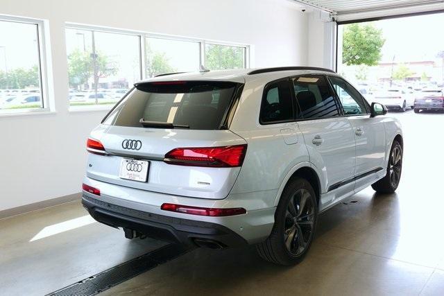 new 2025 Audi Q7 car, priced at $75,305